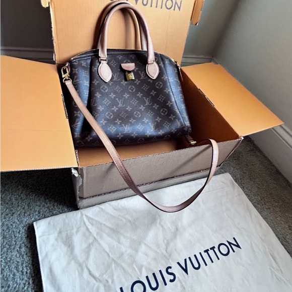 Authentic handbag - Picture 2 of 5